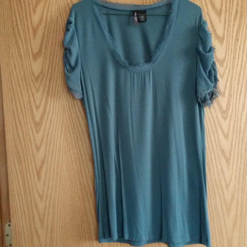 Women's Top